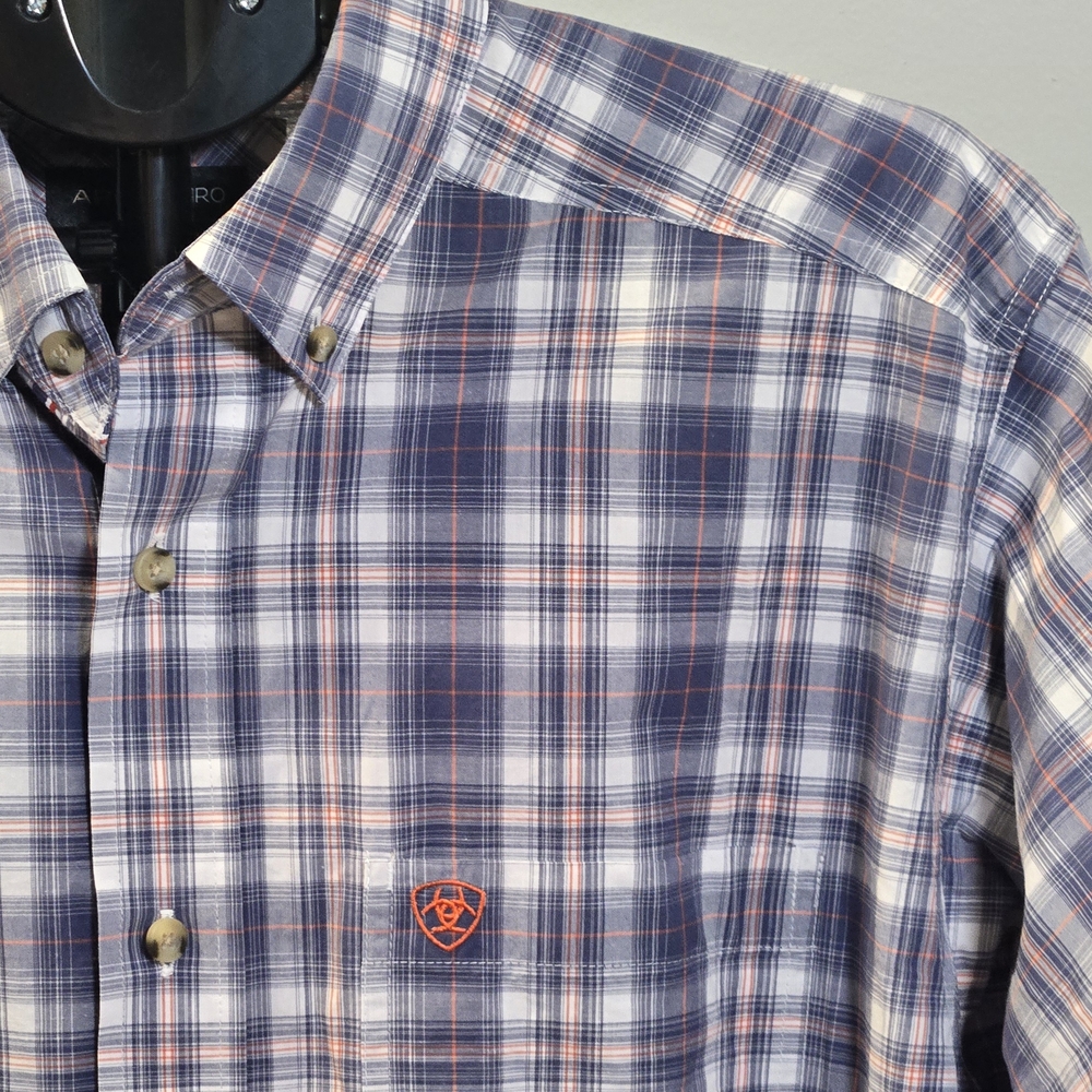 Ariat Pro Series Men's Grey Blue Red Plaid Long Sleeved Button Down Shirt SIZE L